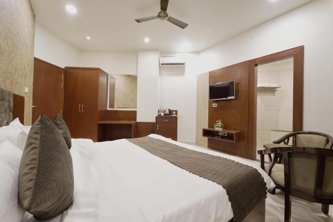 Hotel Ajmer Sheraton Екстер'єр фото